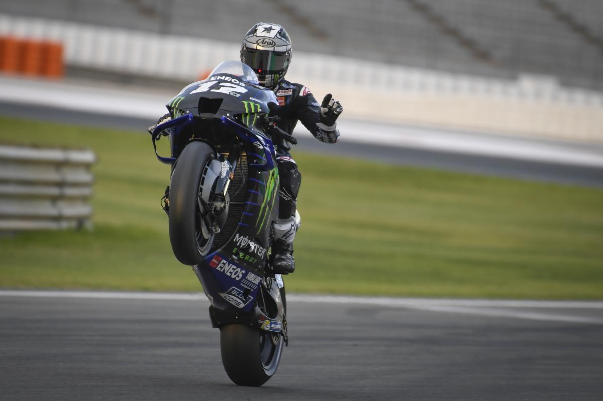 Viñales contribuye al éxito de Yamaha Maverick Viñales encabeza el test de Valencia junto...