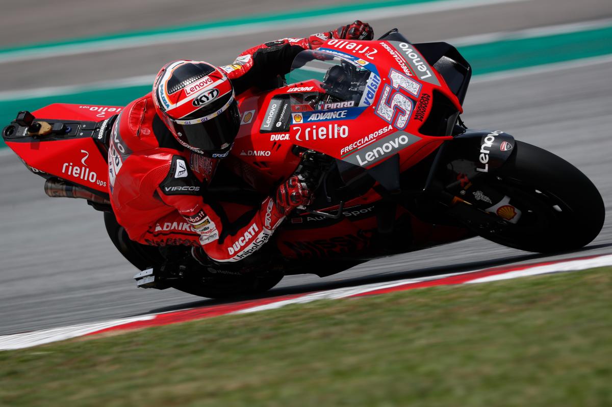 KTM lidera, Aprilia acelera, Lorenzo roba el protagonismo Pedrosa lidera el progreso de KTM...