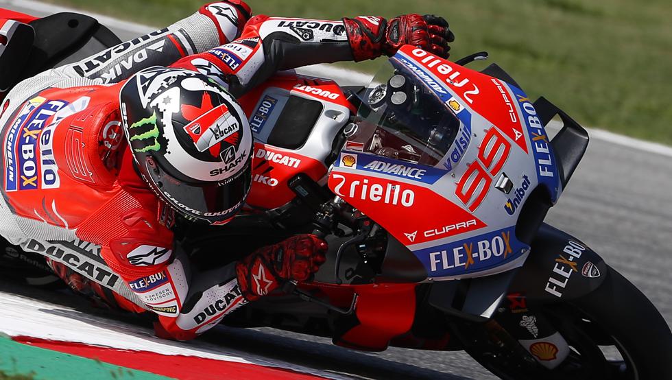 El mánager de Petrucci cree que Lorenzo podría volver a Ducati.