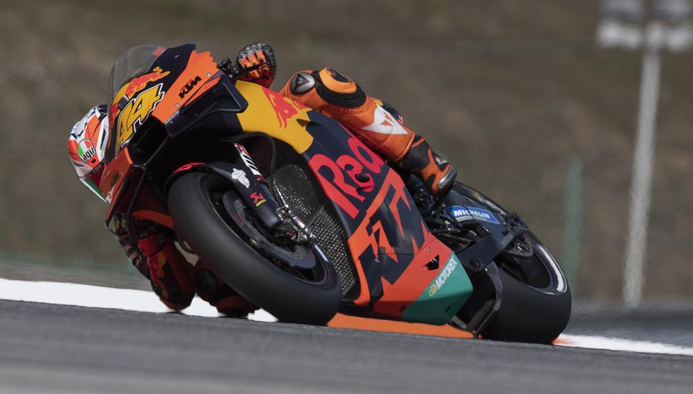 Pol Espargaró vuelve a lo más alto en el Red Bull Ring y lidera...