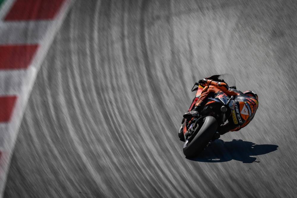 Pol Espargaró y KTM logran su primera pole position en MotoGP.