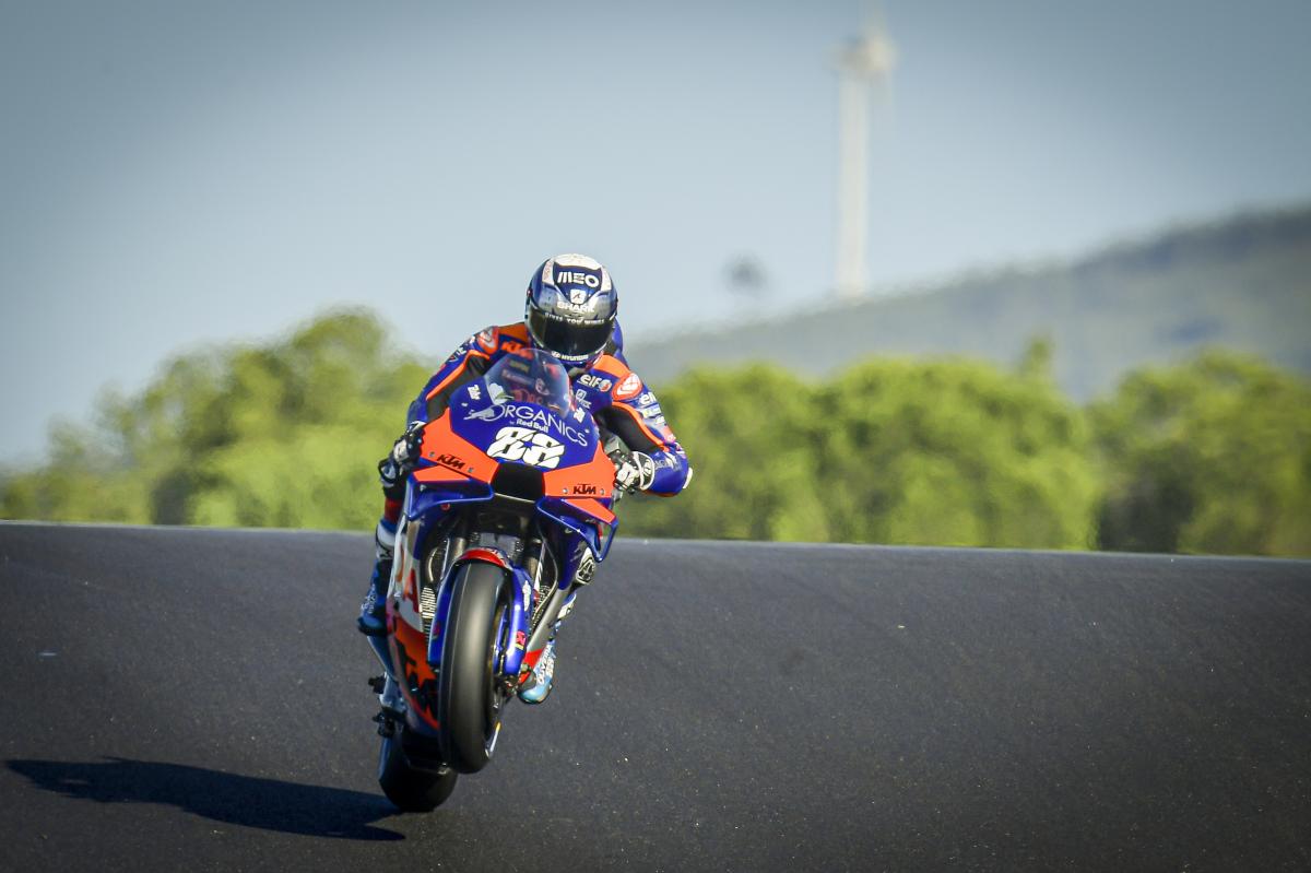 Oliveira lidera a Viñales y Aprilia en la FP1 de Portimao.