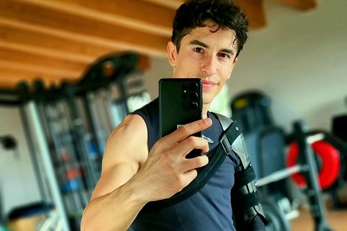 MARC MARQUEZ REGRESA A LOS ENTRENAMIENTOS El ocho veces campeón del mundo Marc Márquez...