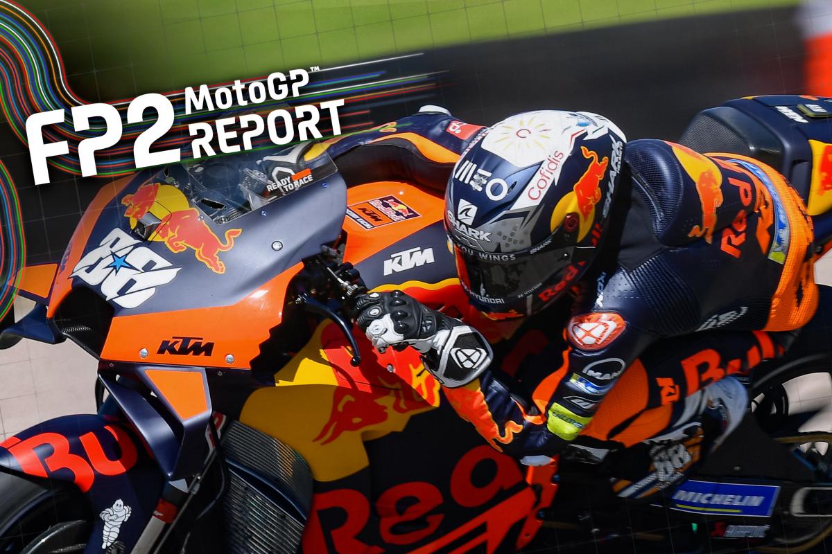 Oliveira destaca, mientras Márquez espera pacientemente su momento.