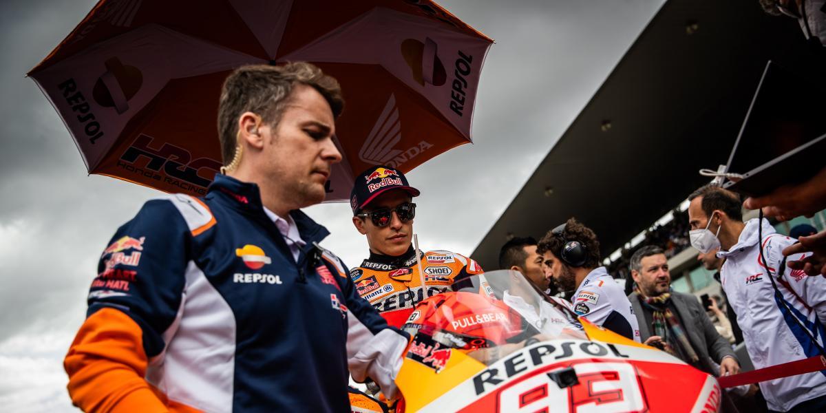 Aleix Espargaro vuelve a rajar de Alex Márquez