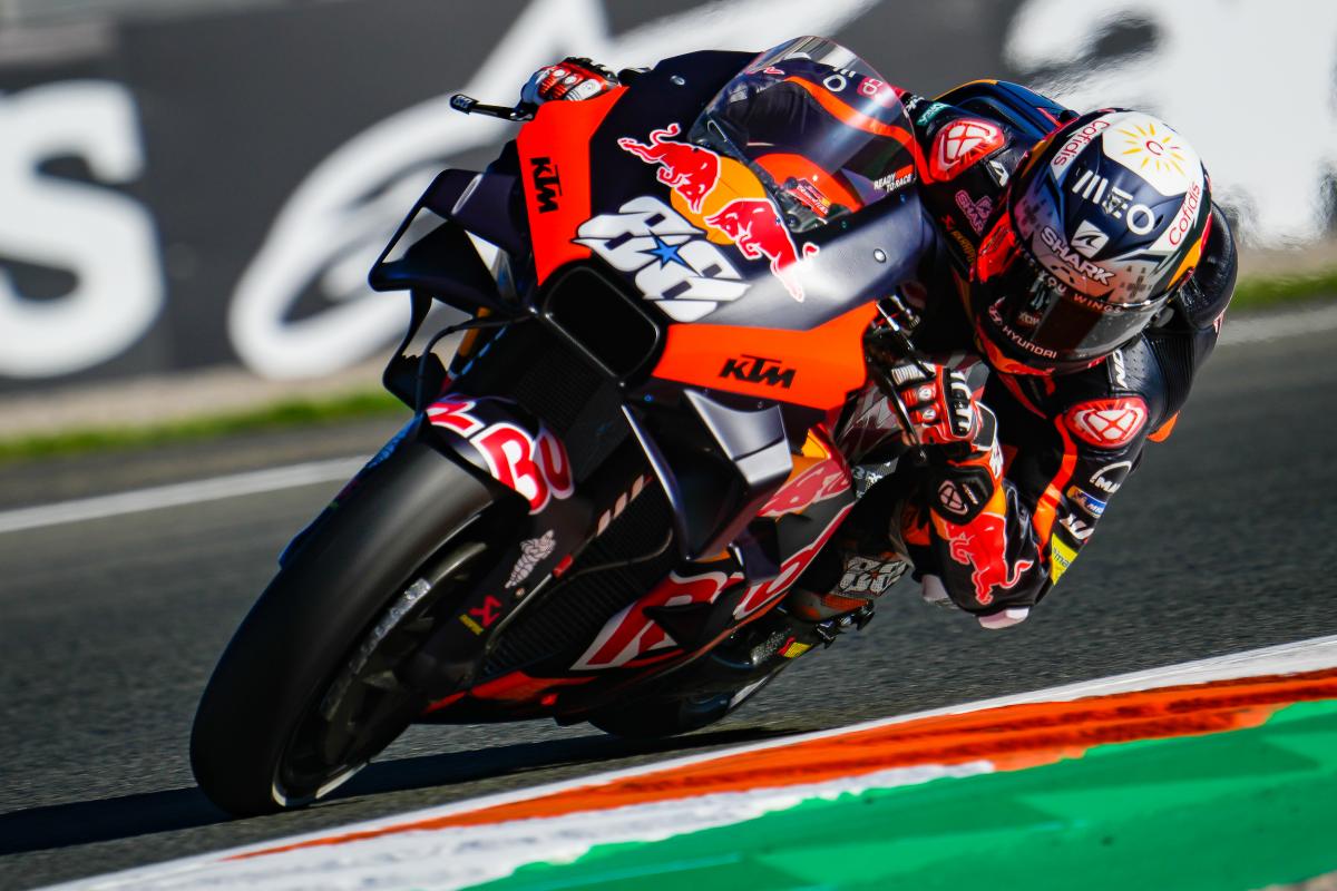 Oliveira y Quartararo volvieron a liderar la clasificación.