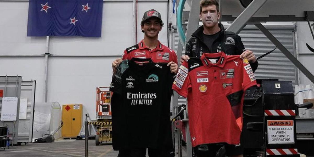 El defensor de la America\'s Cup, Emirates Team New Zealand, dio la bienvenida a...