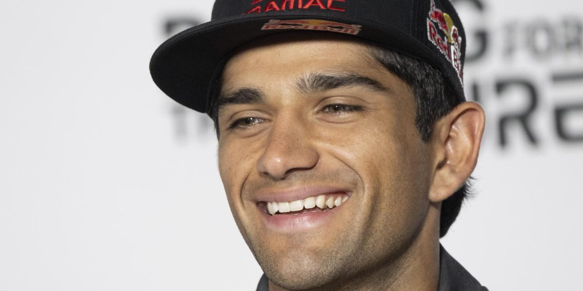 Jorge Martín prepara \'palomitas\'   para la batalla Márquez-Bagnaia.