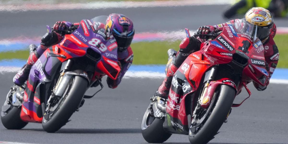 Las condiciones meteorológicas dominan la batalla de Martín y Bagnaia en Indonesia.
