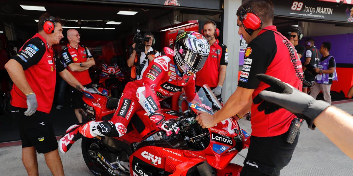 Bastianini bate récords y lidera el festival Ducati GP24.