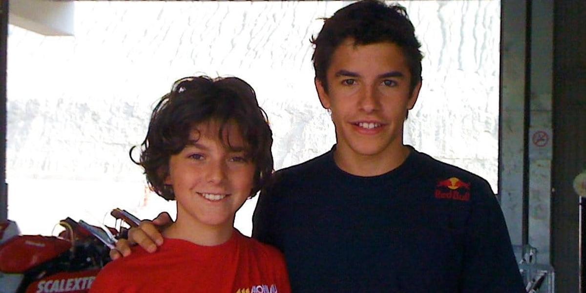 Bagnaia desvela el origen de la foto que se hizo con Marc Márquez en...