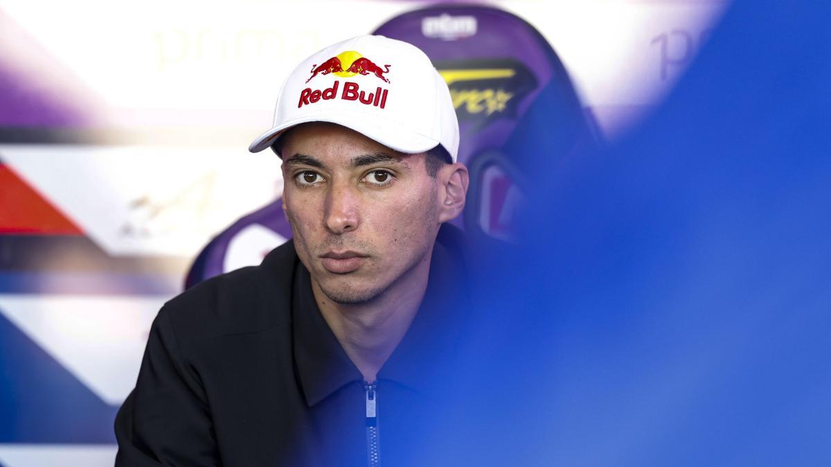 Michelin no se adec&uacute;a al modo de pilotar de Toprak Razgatlioglu, y en MotoGP,...